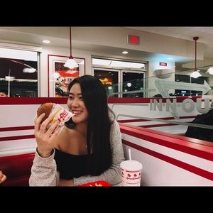 Meet your Posher, Tay